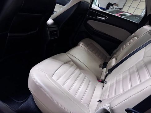 Used 2015 Ford Edge SEL w/ Equipment Group 201A image 14