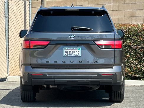 Used 2024 Toyota Sequoia SR5 w/ SR5 Premium Package AWD/4WD image 5