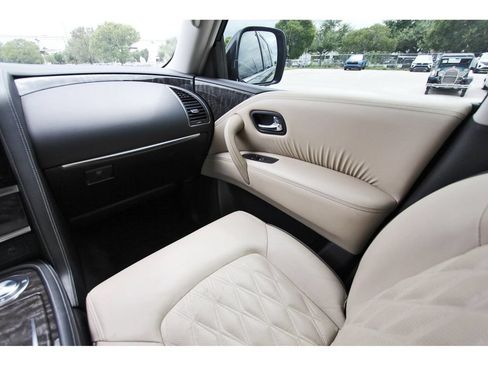 Used 2021 Nissan Armada Platinum w/ Captain's Chairs Package RWD image 11
