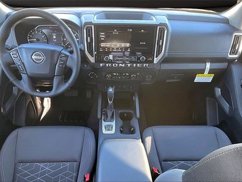 New 2026 Nissan Frontier SV w/ SV Convenience Package image 5