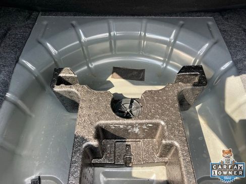 Used 2018 Ford Mustang Premium w/ Ecoboost Performance Package image 22