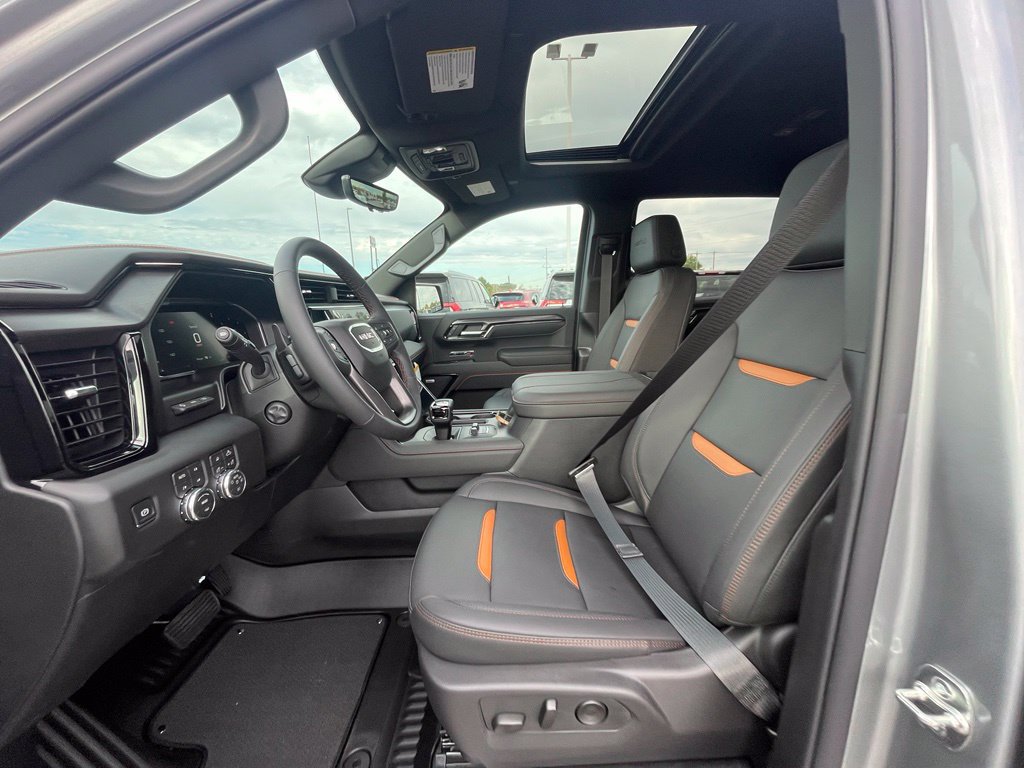 New 2026 GMC Sierra 1500 AT4 w/ AT4 Premium Package AWD/4WD image 11