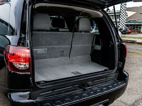 Used 2018 Toyota Sequoia Limited image 18