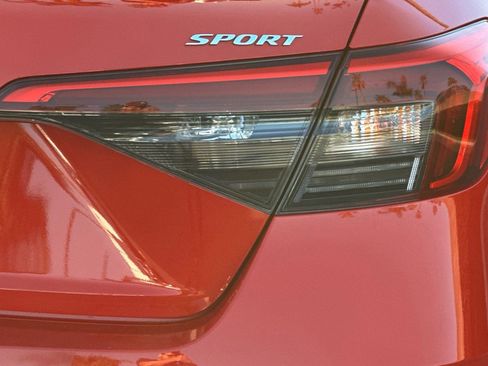 Used 2024 Honda Civic Sport image 26