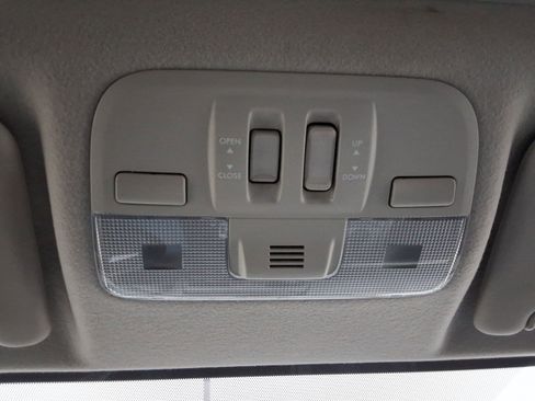 Used 2014 Subaru Crosstrek 2.0i Limited image 18