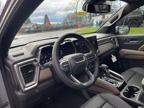 New 2026 GMC Canyon Denali image 45