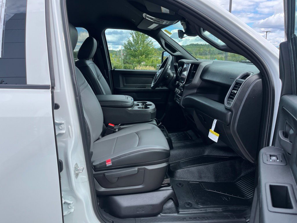 New 2027 RAM 5500 Tradesman AWD/4WD image 25