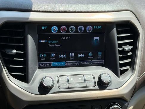 Used 2017 GMC Acadia Denali w/ Technology Package FWD image 14