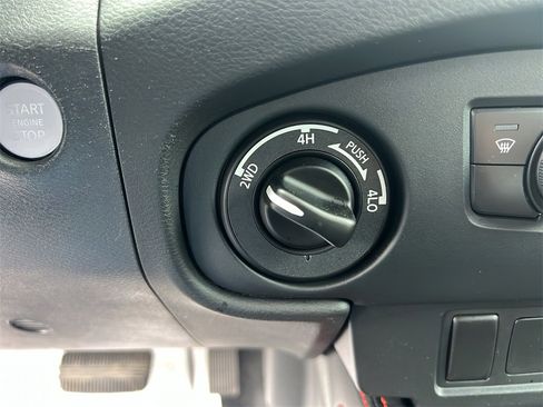 Used 2022 Nissan Frontier PRO-4X w/ Off-Road Protection Package image 14