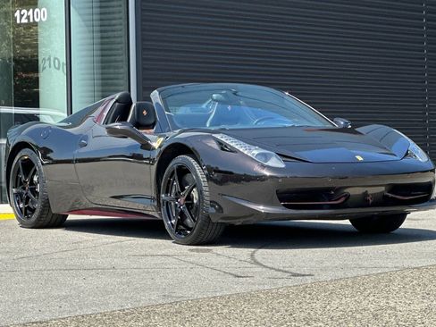 Used 2013 Ferrari 458 Spider RWD image 10