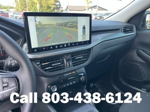 Used 2025 Ford Escape SE FWD image 24