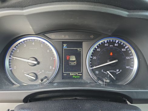 Used 2017 Toyota Highlander Limited image 20