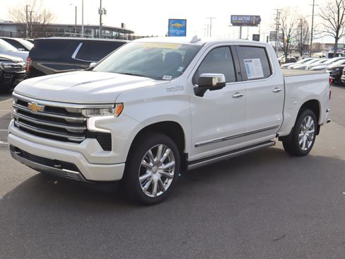 Certified 2025 Chevrolet Silverado 1500 High Country image 5