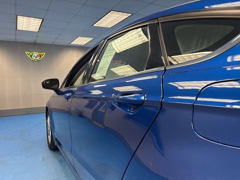 Used 2018 Ford Fusion SE w/ Fusion SE Technology Package image 18