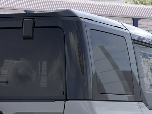 New 2026 Ford Bronco Outer Banks w/ Black Appearance Package AWD/4WD image 25