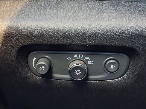 Used 2020 Chevrolet Traverse High Country image 19