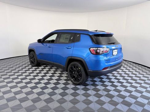 New 2026 Jeep Compass Latitude image 6