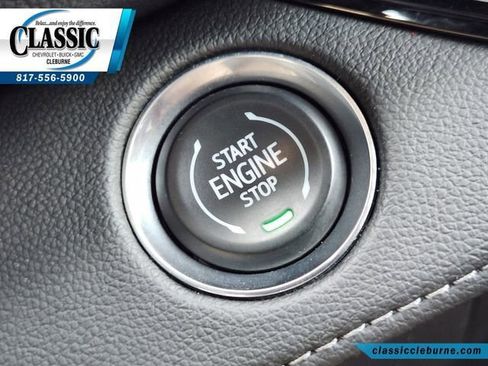 Used 2025 Buick Enclave Preferred image 21