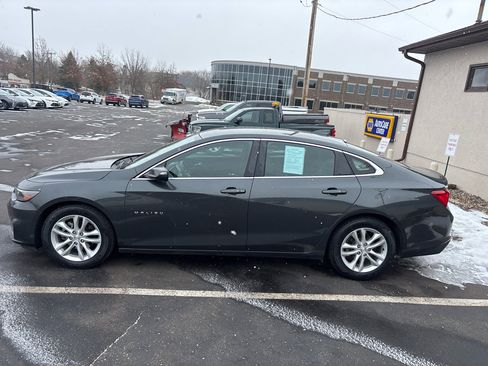 Used 2018 Chevrolet Malibu Hybrid image 6