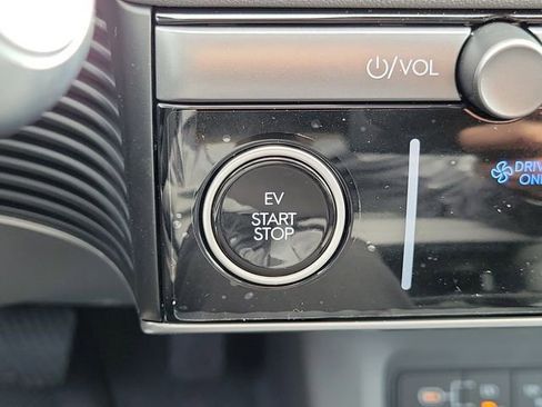 New 2026 Hyundai Ioniq 5 SE image 9