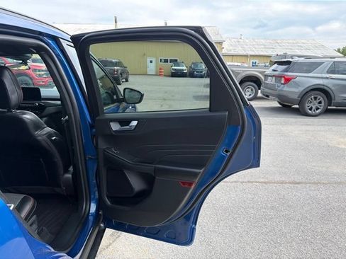 Used 2023 Ford Escape ST-Line Select AWD/4WD image 39