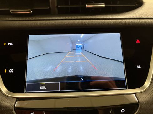 Used 2024 Cadillac XT6 Luxury w/ LPO, Floor Liner Package image 33