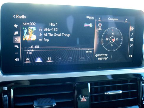 Used 2023 Lexus GX 460 Luxury w/ Sport Design Package image 30