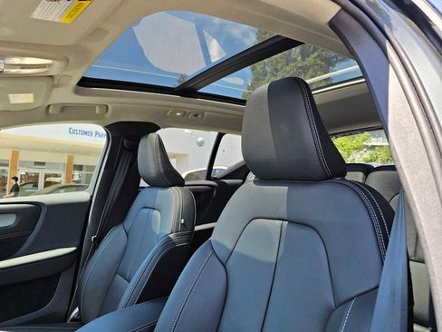 Certified 2024 Volvo XC40 B5 Ultimate w/ Protection Package Premier AWD/4WD image 26