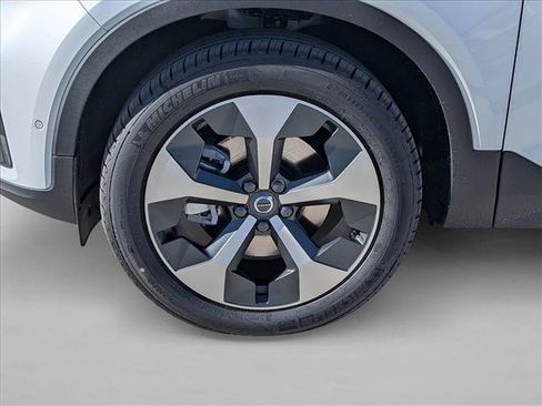 New 2026 Volvo XC40 B5 Plus w/ Protection Package Premier AWD/4WD image 11