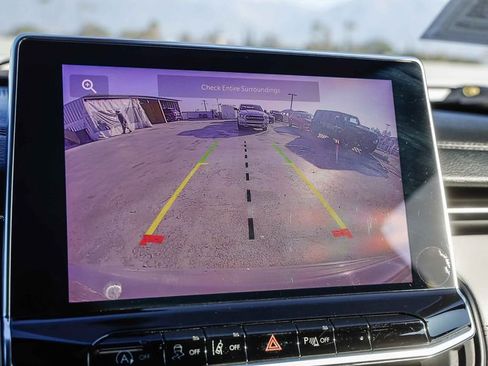 Used 2024 Jeep Compass Limited image 24