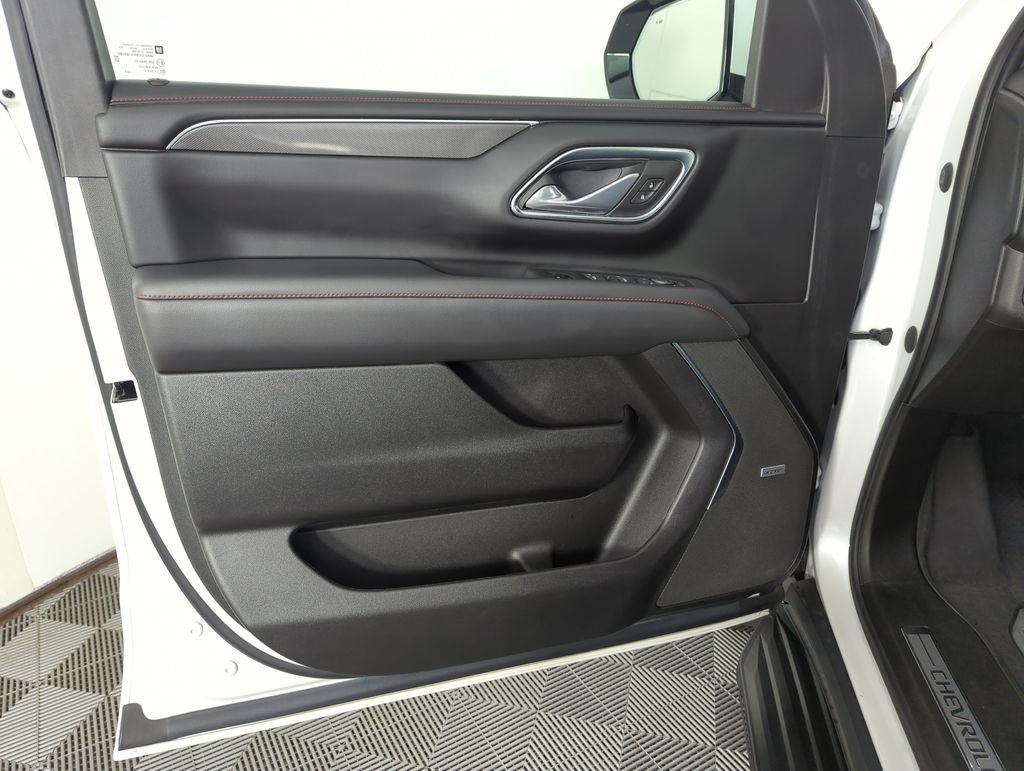 Used 2023 Chevrolet Tahoe RST w/ Luxury Package RWD image 18
