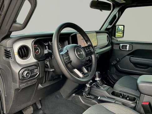 Used 2024 Jeep Wrangler Sport image 17