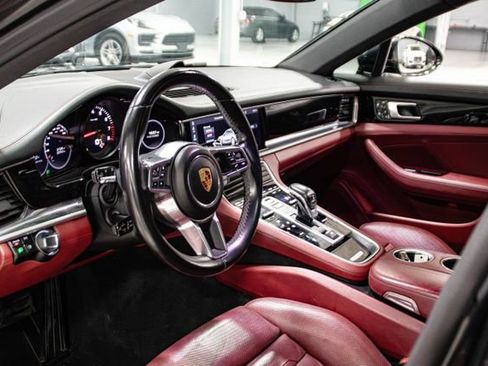 Used 2020 Porsche Panamera 4 image 9
