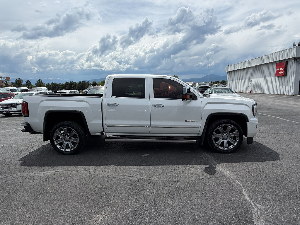 Used 2018 GMC Sierra 1500 Denali w/ Denali Ultimate Package AWD/4WD image 3