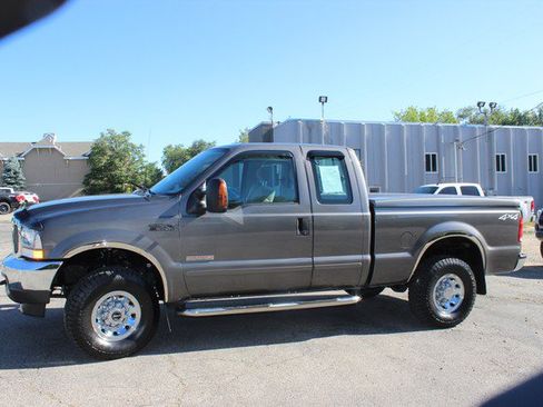 Used 2003 Ford F250 XLT AWD/4WD image 1