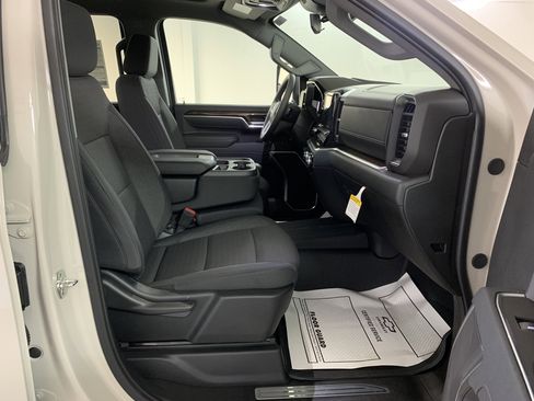 New 2026 GMC Sierra 2500 SLE image 34