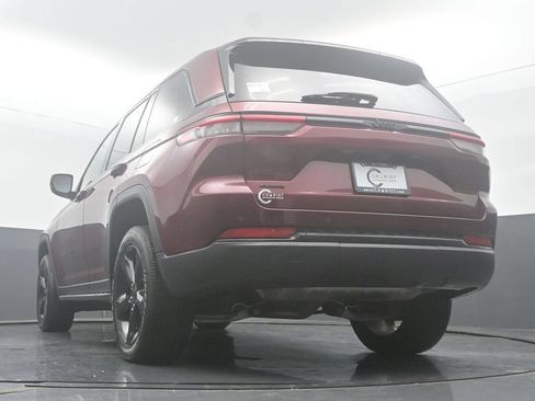 Used 2024 Jeep Grand Cherokee Altitude AWD/4WD image 52