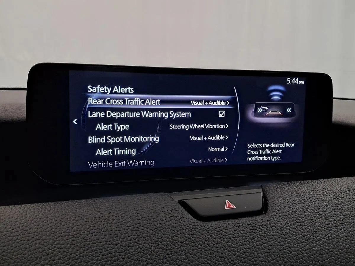 Used 2024 MAZDA CX-90 Plug-In Hybrid w/ Premium Pkg AWD/4WD image 26