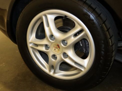 Used 2004 Porsche Boxster RWD image 34