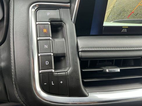 Used 2024 Chevrolet Tahoe LT image 15