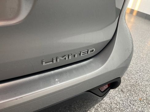 Used 2021 Toyota Highlander Limited image 5