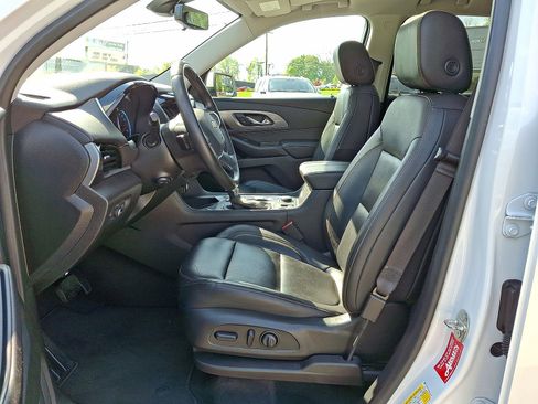 Used 2021 Chevrolet Traverse Premier AWD/4WD image 11