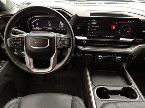 Used 2025 GMC Sierra 2500 SLT AWD/4WD image 12
