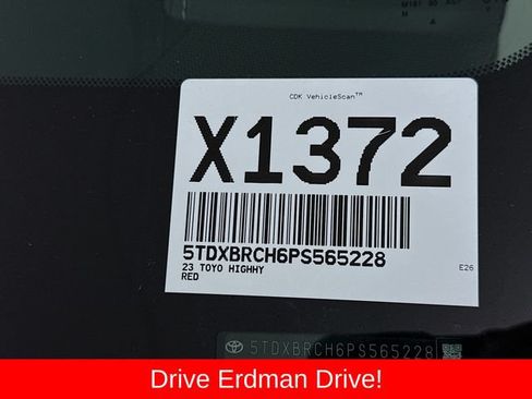 Used 2023 Toyota Highlander Limited AWD/4WD image 31