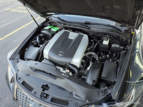 Used 2019 Lexus IS 300 F Sport w/ F Sport Package AWD/4WD image 8