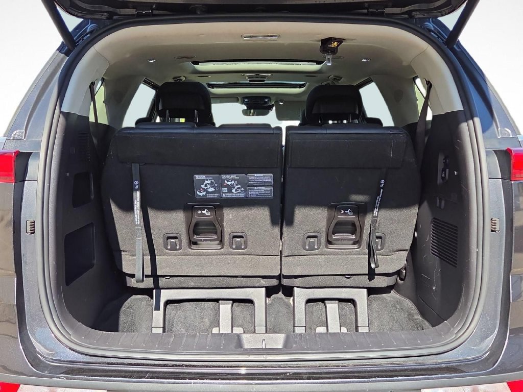 Used 2024 Kia Carnival SX Prestige FWD image 30