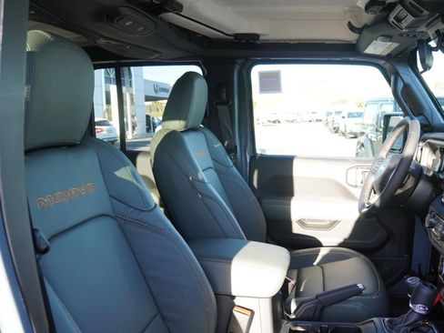 New 2026 Jeep Gladiator Mojave image 20