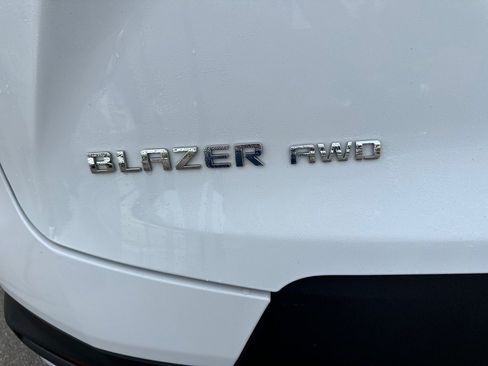 Used 2023 Chevrolet Blazer LT w/ Convenience Package image 9