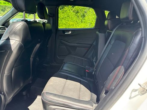 Used 2024 Ford Escape ST-Line w/ Tech Pack #1 AWD/4WD image 30