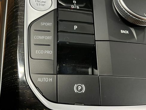 Used 2023 BMW 330i xDrive Sedan w/ Driving Assistance Package image 14